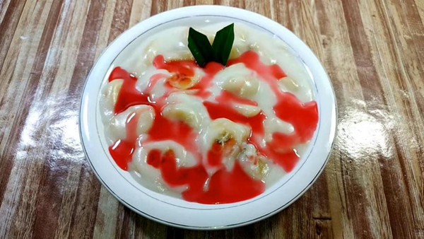 Berkas:Pallu butung.jpg