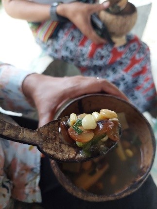 Berkas:Gambar Biji Asam.jpg