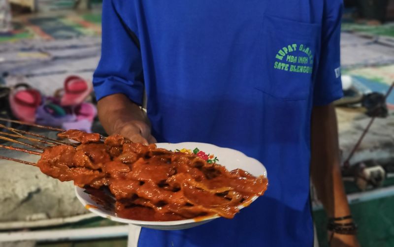 Berkas:Sate Blengong.jpg