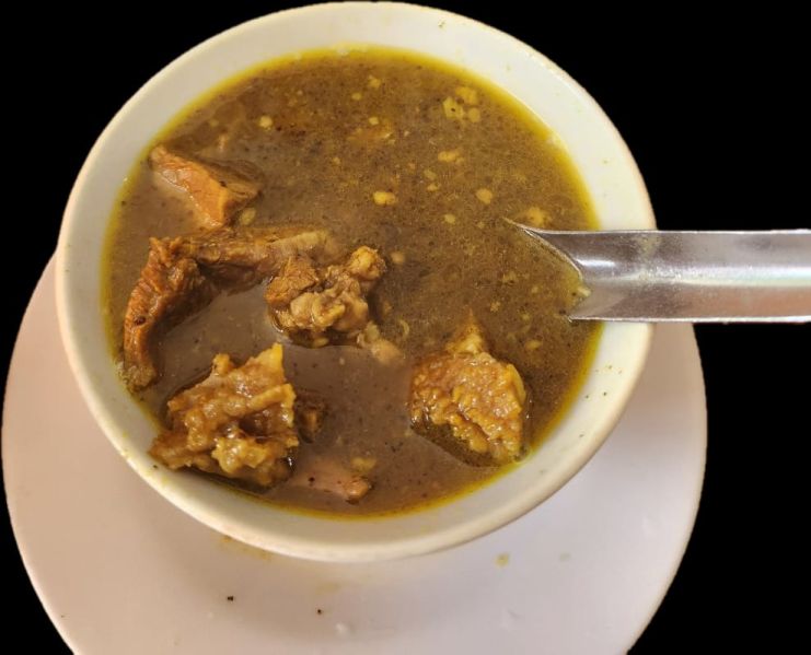 Berkas:Pallu Basa.jpg