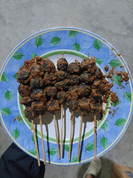 Berkas:Sate daun ubi.jpg
